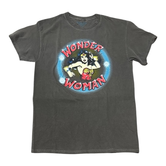 Forever 21 Mens Adult Wonder Woman Graphic Tee Faded Gray Size Smalll - Picture 1 of 3
